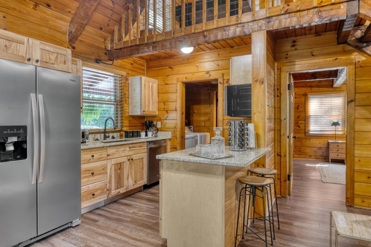 The Dudley Cabins By Avantstay Sevierville Exterior foto