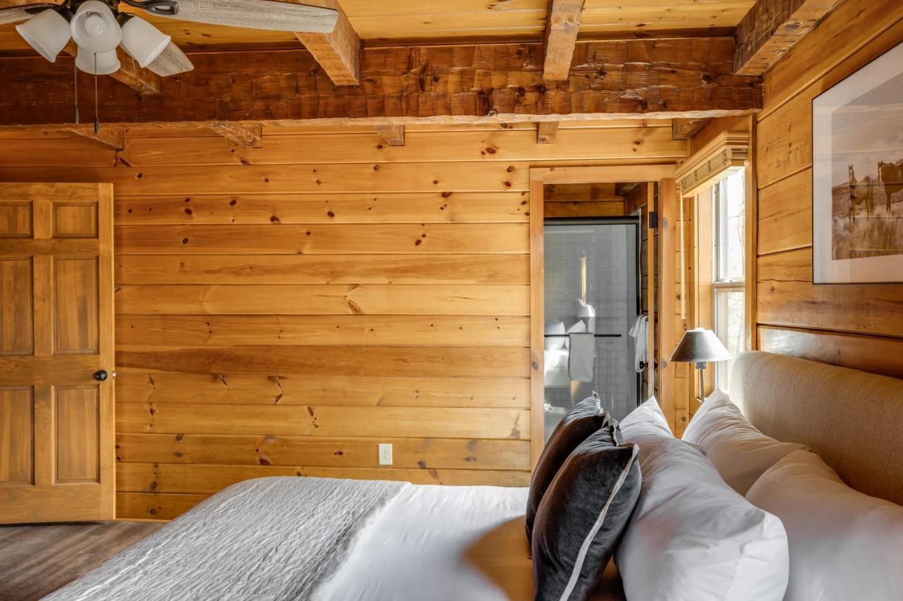 The Dudley Cabins By Avantstay Sevierville Exterior foto