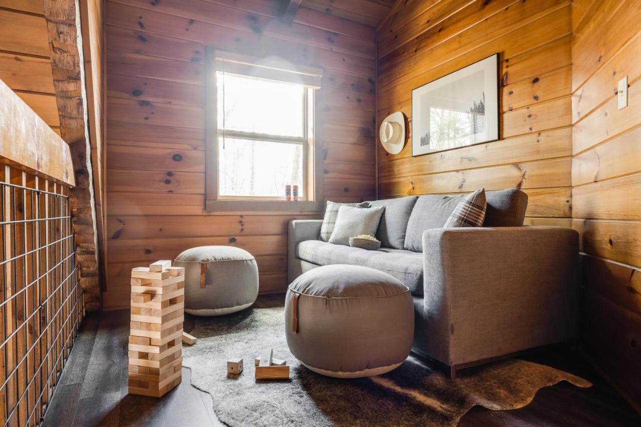 The Dudley Cabins By Avantstay Sevierville Exterior foto